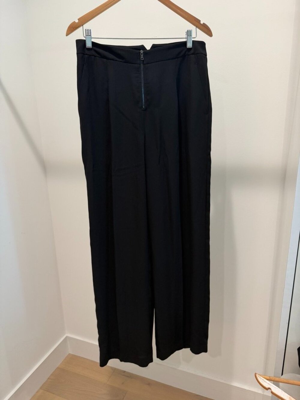 BCBG Lightweight Dress Work Pants (M)